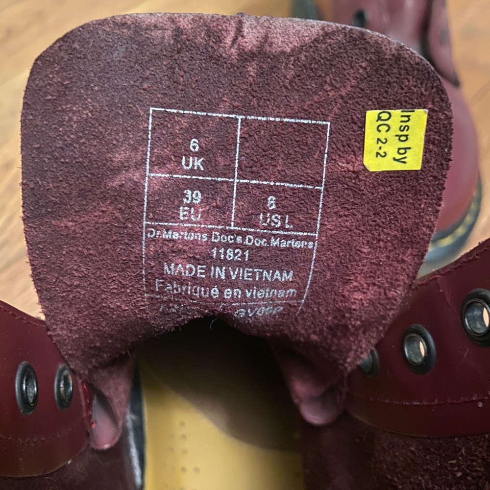 SOLD❤️🍒Cherry Red Air Wave Dr. Martens🍒❤️ - Picture 2 of 4